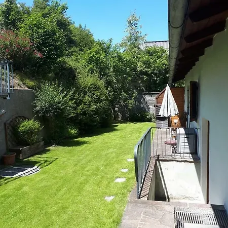 Ferienhaus Pirchner 施泰纳赫布伦纳
