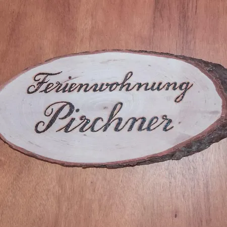 Ferienhaus Pirchner 施泰纳赫布伦纳